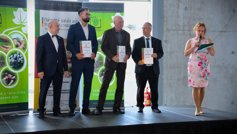 Ocenené vína Chateau Krakovany a úspechy na vinárskych súťažiach